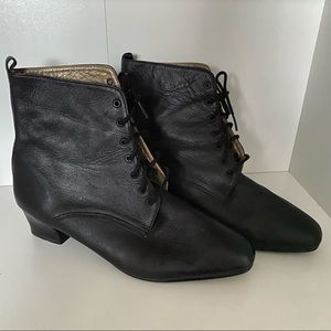 Women’s Vintage Leather Booties Size 5/5.5
